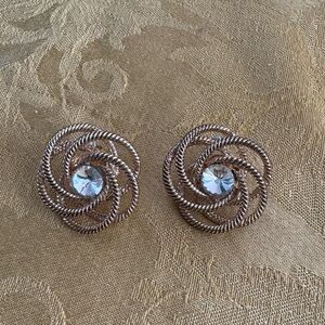 Elegant Vintage Gold Swirl Earrings